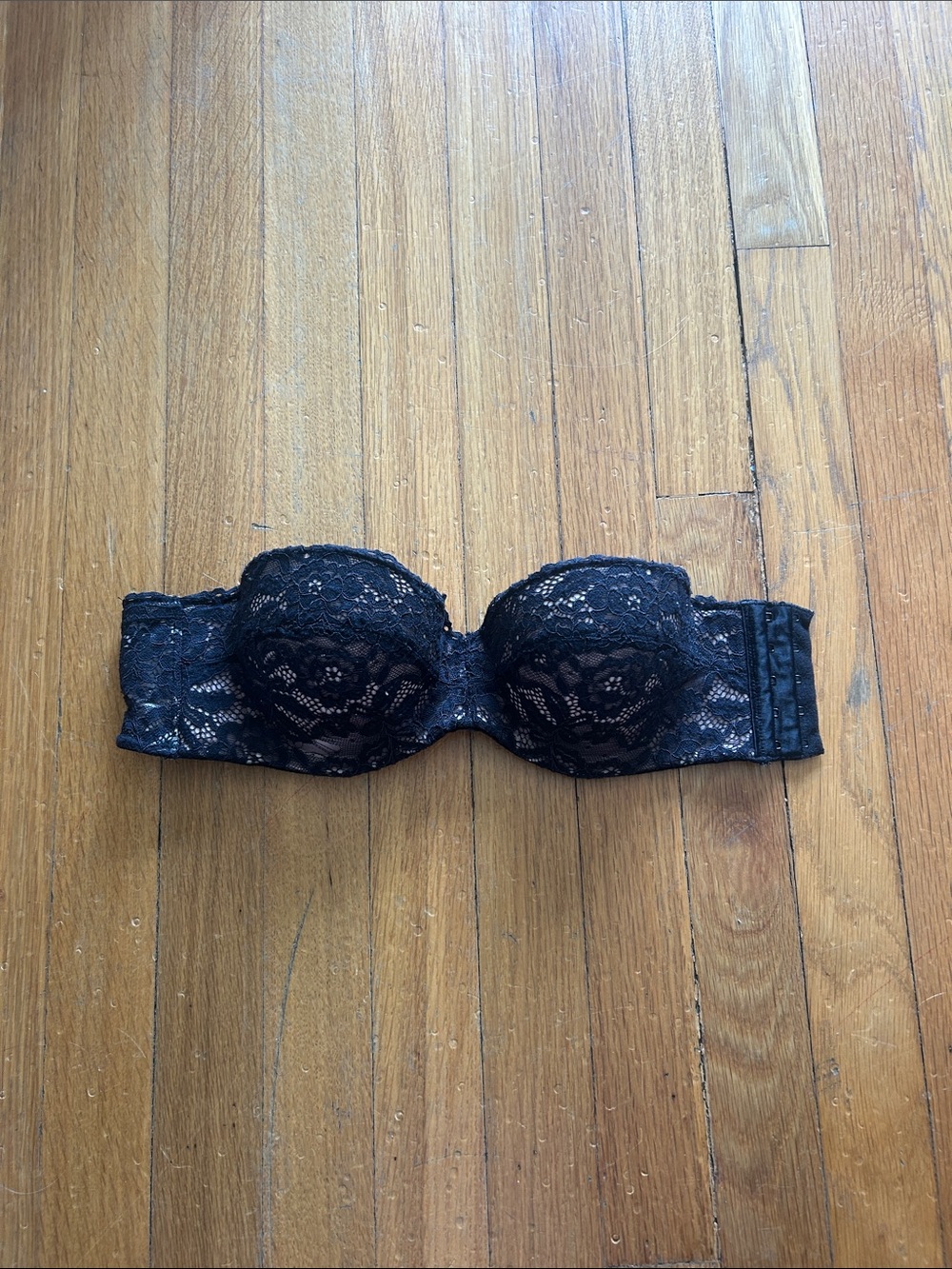 Black Strapless Lace Bra